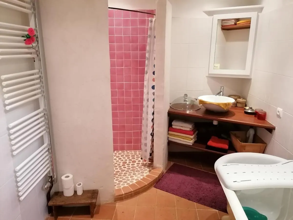 Francois Bevort Itival Apartment Broquies